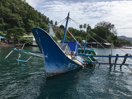 Sebuah Kapal Speed Boat Tenggelam di Sungai Mahakam Lantaran Tabrak Batang Kayu