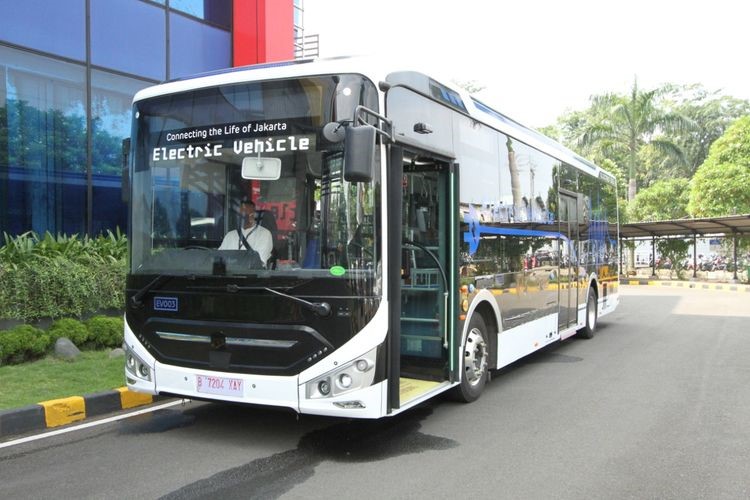 WOW! Bakrie & Brothers akan Pasok 30 unit bus listrik untuk Transjakarta