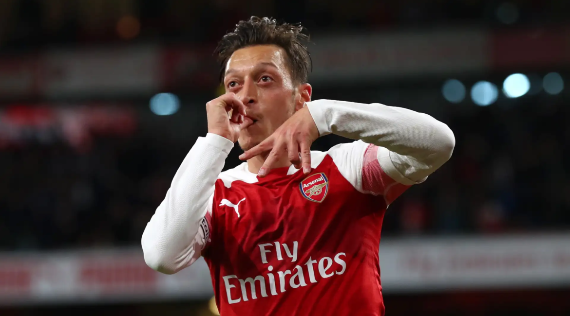 Mesut Ozil Mengkonfirmasi Akan Segera Datang ke Indonesia-1