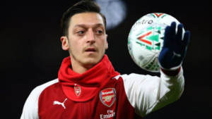 Mesut Ozil Mengkonfirmasi Akan Segera Datang ke Indonesia-2