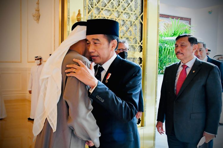 Presiden Jokowi Singgah Ke Abu Dhabi, Sebelum Pulang Ke Indonesia